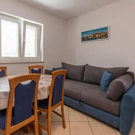 Lovely In With Kitchen